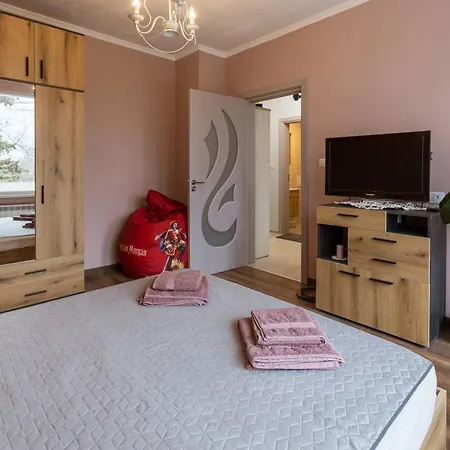 Happy Lazur アパート ブルガス