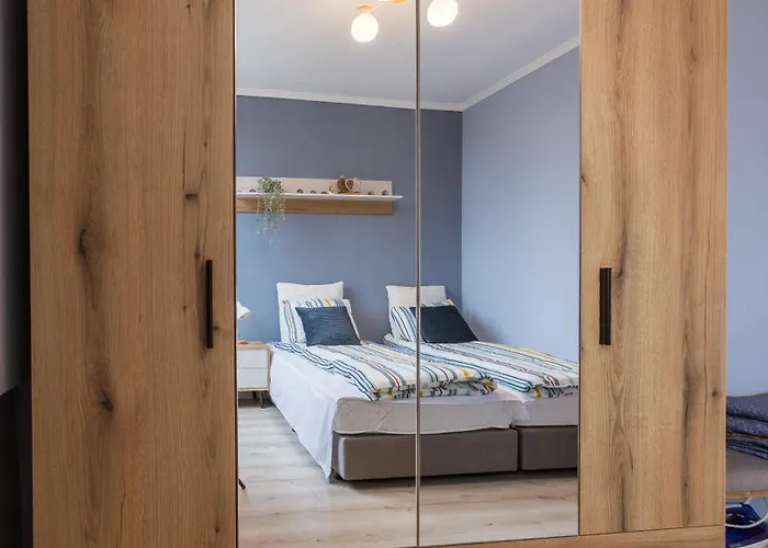 Happy Lazur * בורגאס